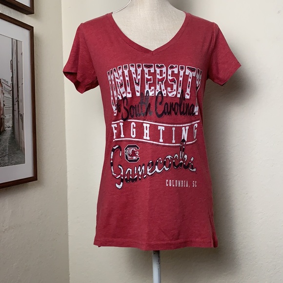 University of South Carolina Fighting Gamecocks V-Neck Tee Size XL (Runs Small) - Picture 10 of 13